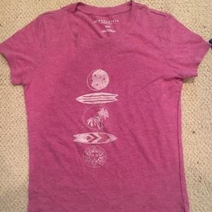 CUTE MEDIUM SIZED AEROPOSTALE T-SHIRT